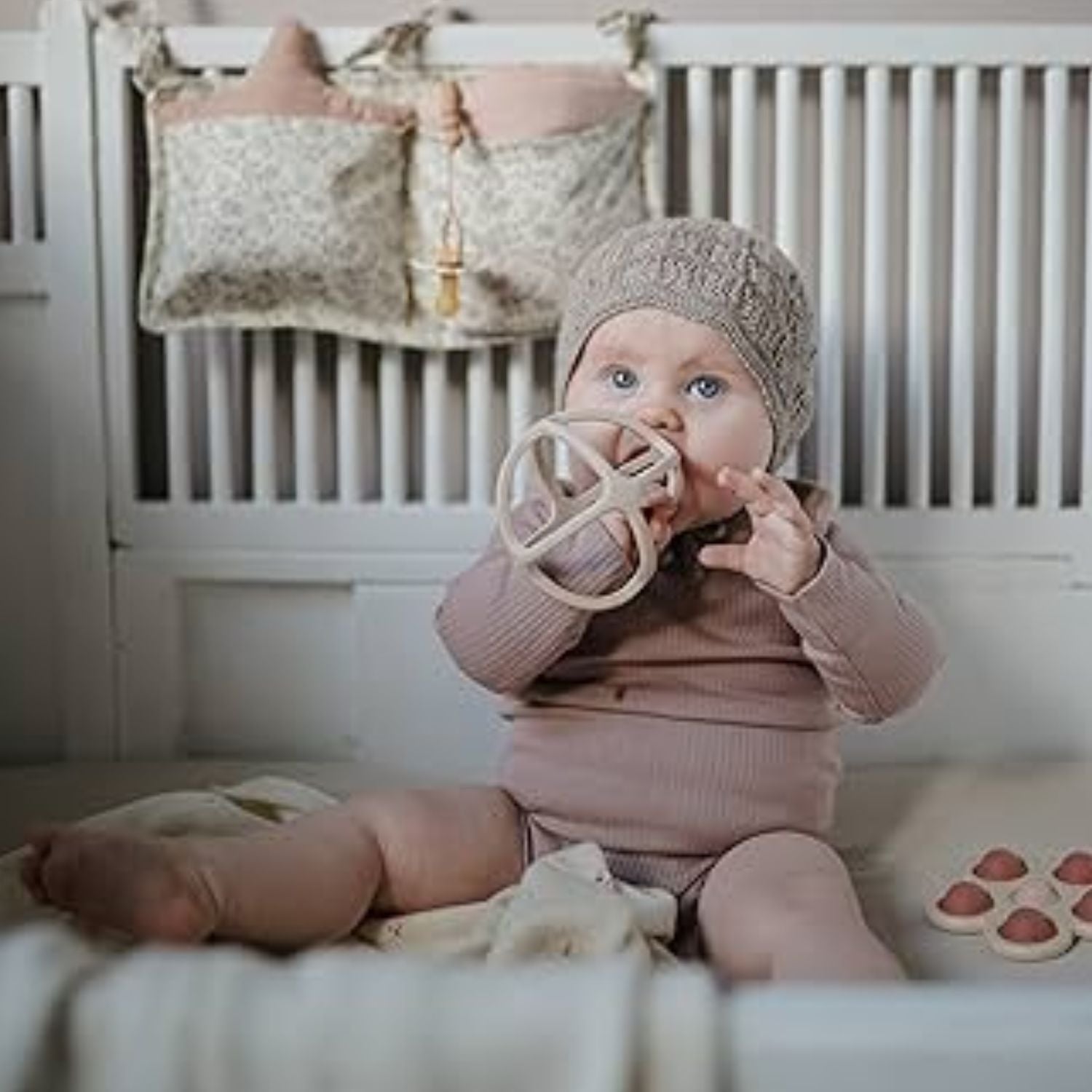 MUSHIE - Teether Ball